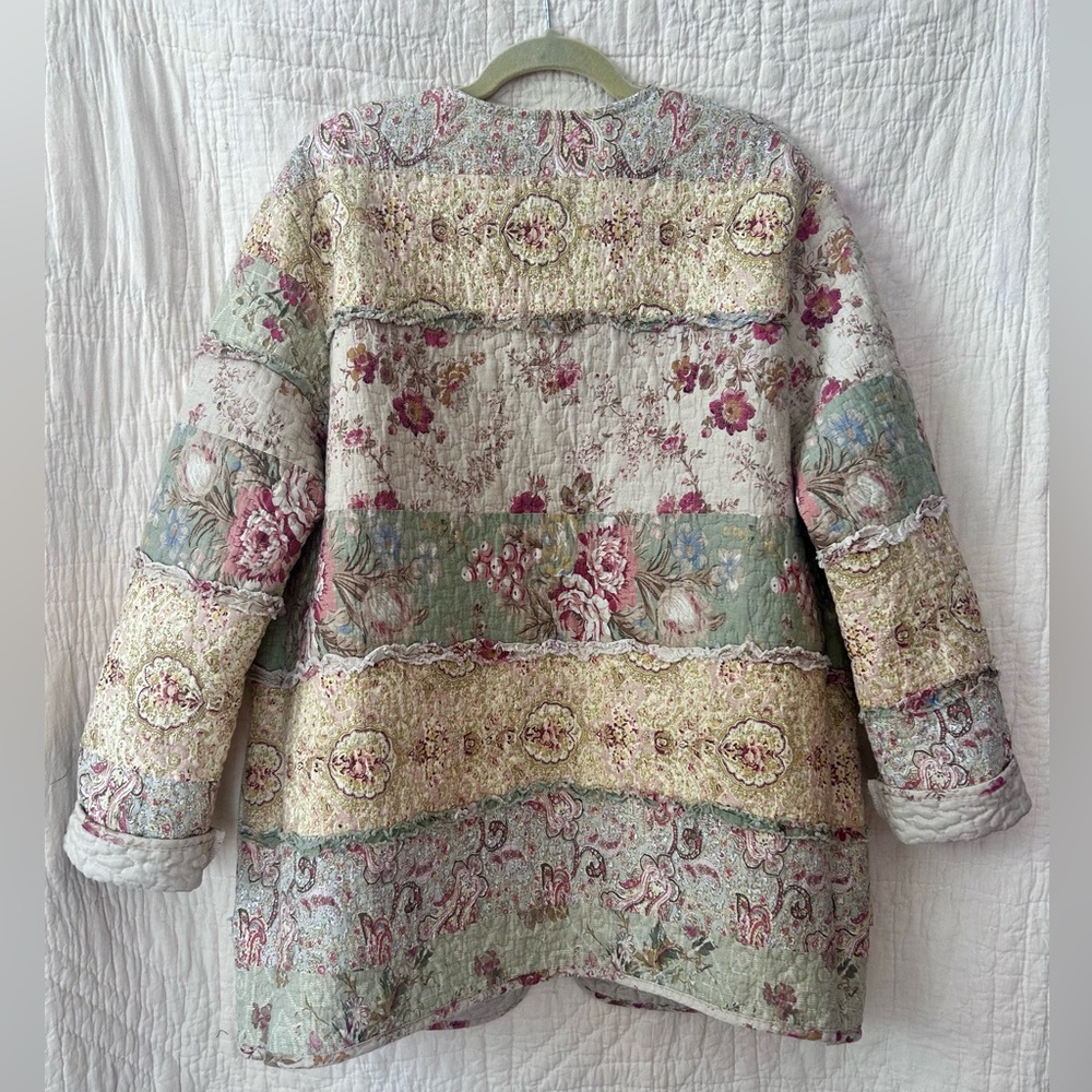 Heirloom Rose #1 - Handmade Quilted Jacket - Picture 3 of 4